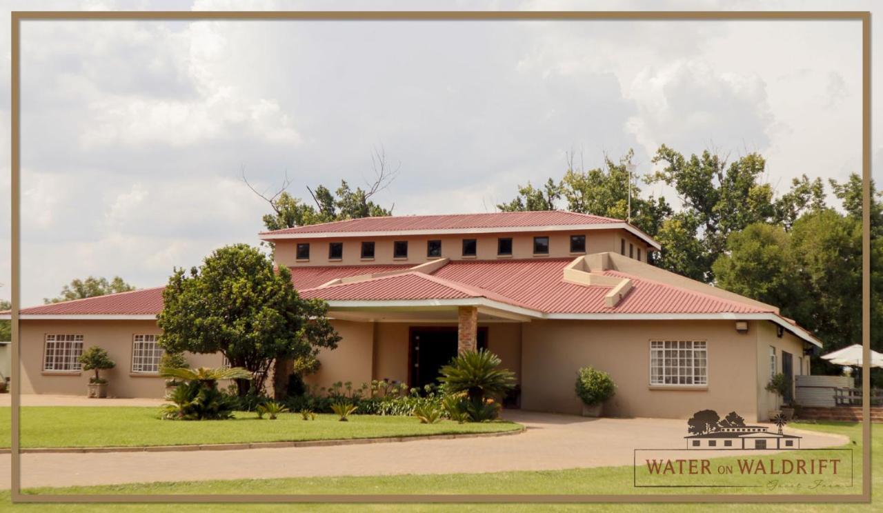 Water On Waldrift Guesthouse Vereeniging Eksteriør billede